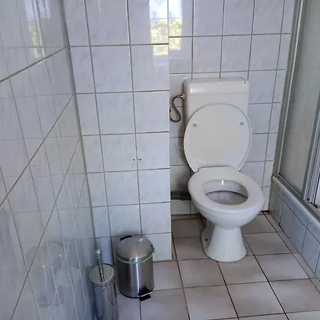 Charming Flat In Schönebeck