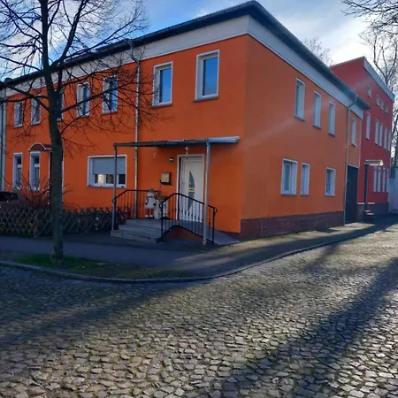 Charming Flat In * Schönebeck